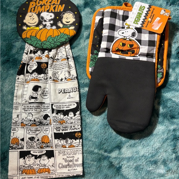 3x Bundle - Peanuts The Great Pumpkin - Dish Towel, Oven Mitt & Pot Holder Set - Picture 1 of 12